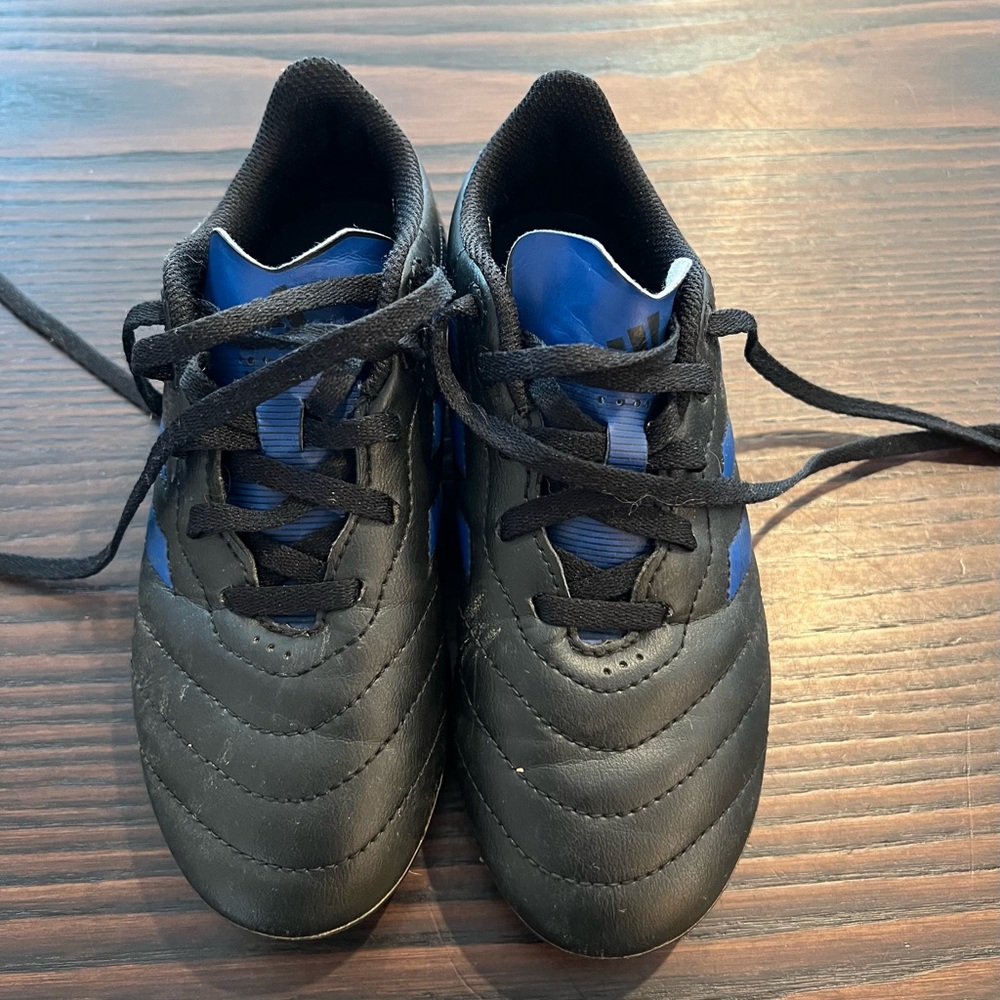 Adidas Kids Black and Blue Soccer Cleats Size 1